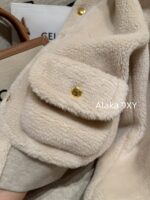 CELINE  2024 autumn and winter new gold button letter logo lamb fur lapel jacketCustomized gold molded buckle lining with exquisite matching - Image 10