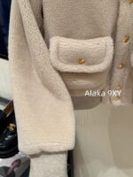 CELINE  2024 autumn and winter new gold button letter logo lamb fur lapel jacketCustomized gold molded buckle lining with exquisite matching - Image 20
