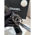 Chanel's "White Beauty Fashion Mind Accessories"   24ss New Series Heavy Industry Diamond Grid Chain Logo Genuine Leather Belt for Women - Image 6