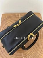 Yves Saint Laurent is a musthave for European and American supermodels traveling ” Liya Retro luggage bag/bowling briefcaseInvincible functionality with full leather calf leather - Image 15