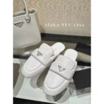 Prada   Street Photography Artifact  Super Comfortable 24ss Newly Upgraded Bread Slippers. Three colors to choose from, imported calf leather material - Image 12