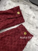 Chanel 2024 Autumn/Winter Collection  Wine red highend feelLarge lapel double breasted jacket with jacquard lapel and double breasted buttons, versatile and slimming on the upper body - Image 9