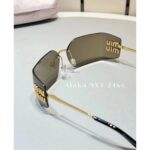 miumiu  Zhang Yuanying's metal letter technology borderless curved sunglasses are here24ss musthave for spring and summer, UV protection and sun protection - Image 4