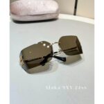 miumiu  Zhang Yuanying's metal letter technology borderless curved sunglasses are here24ss musthave for spring and summer, UV protection and sun protection - Image 12
