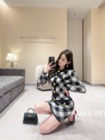 BALMAIN autumn and winter new collection  temperament black and white diamond grid round neck cardiganhip hugging skirt for women to show off their weight and figure. - Image 37