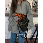 Chanel's "24p" is the most difficult bag to buy ”  Hobo's versatile and timeless style  available in two sizes  large - Image 7