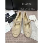 Chanel  The most beautiful pair of 24C Mary Jane is hereMilk white is really cute, imported original C corduroy fabric. Self retention funds