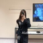 Chrome Hearts Reserved/2022ss Early Autumn New Cruo   Cross hot stamping fashionable sports suit women's hooded sweatshirt casual wide leg pants twopiece set trendy autumn casual lazy suit, this set is still the most practical to wear, giving people a comfortable and free relaxed state! Highlighting the casual and lazy temperament, the printed pattern has many scenes, with some exquisite and unique feelings. The high waisted design enhances the waistline and elongates the leg lines, creating a paper figure effect