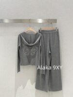 Chrome Hearts Reserved/2022ss Early Autumn New Cruo   Cross hot stamping fashionable sports suit women's hooded sweatshirt casual wide leg pants twopiece set trendy autumn casual lazy suit, this set is still the most practical to wear, giving people a comfortable and free relaxed state! Highlighting the casual and lazy temperament, the printed pattern has many scenes, with some exquisite and unique feelings. The high waisted design enhances the waistline and elongates the leg lines, creating a paper figure effect - Image 10