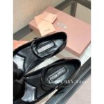 miumiu   The ballet shoes of the little princessHandmade threedimensional bow decoration 2024 SS new patent leather spliced bow single shoe for women.