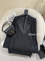 Yves Saint Laurent "Comes with an Sshaped curve on the upper body" Y  2024 Autumn/Winter New Knitted Wool Heavy Industry Lace Splicing Deep VCollar Waist Bag Hip Skirt Slimming Dress Small Black Dress - Image 5