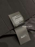 Yves Saint Laurent "Comes with an Sshaped curve on the upper body" Y  2024 Autumn/Winter New Knitted Wool Heavy Industry Lace Splicing Deep VCollar Waist Bag Hip Skirt Slimming Dress Small Black Dress - Image 7