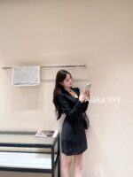 Yves Saint Laurent "Comes with an Sshaped curve on the upper body" Y  2024 Autumn/Winter New Knitted Wool Heavy Industry Lace Splicing Deep VCollar Waist Bag Hip Skirt Slimming Dress Small Black Dress - Image 9