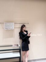 Yves Saint Laurent "Comes with an Sshaped curve on the upper body" Y  2024 Autumn/Winter New Knitted Wool Heavy Industry Lace Splicing Deep VCollar Waist Bag Hip Skirt Slimming Dress Small Black Dress - Image 10
