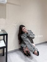 GUCCI 2024 Autumn/Winter New Collection _ Classic Thousand Bird Grid Color blocked Coarse Fleece Knitted Jacket Jacket for Women's Autumn/Winter Short Style Korean Gold Cardigan Dressing - Image 14