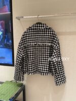 GUCCI 2024 Autumn/Winter New Collection _ Classic Thousand Bird Grid Color blocked Coarse Fleece Knitted Jacket Jacket for Women's Autumn/Winter Short Style Korean Gold Cardigan Dressing - Image 22