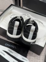 CHANEL High Edition  25C New SeriesHeavy Industry Comic Embroidery Logo Classic Black and White Color blocked Panda Board Shoes/Sports Shoes for Women - Image 5