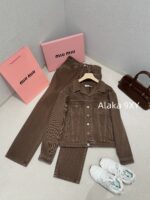 MIUMIU   Melad color series24 new series chocolate color lapel letter logo denim jacket/straight leg jeans women's jacket - Image 18