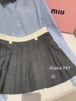 MIUMIU "Versatile College Style Half Skirt" 24 Autumn/Winter Color Contrast Splicing Waist Letter Embroidery Versatile Look Thin Cotton Wool Hundred Fold Half Skirt for Women - Image 7