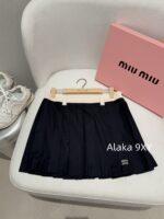MIUMIU "Versatile College Style Half Skirt" 24 Autumn/Winter Color Contrast Splicing Waist Letter Embroidery Versatile Look Thin Cotton Wool Hundred Fold Half Skirt for Women - Image 11