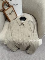 CELINE 2024 Autumn/Winter Collection   Boyfriend style khaki plaid jacquard slimming shirt top for women - Image 3