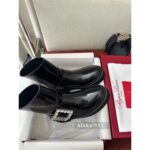Roger Vivier High Quality Rv   2024 early autumn new series classic shoe type thick sole slimming leg length leather motorcycle boots - Image 3