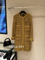 Chanel   2024a autumn and winter new highend custom handmade workshop series  imported yellow camellia coarse woolen yarn woven dress jacket for women. 100 silk lining