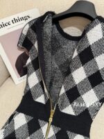 BALMAIN High Quality 24ss  Count's Daughter "Autumn/Winter French socialite style black and white checkered knitted cardigan, hip hugging half skirt outer suit for women - Image 12