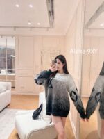 LOUIS VUITTON  2024 Autumn/Winter New Collection Premium Signature Letter Jacquard Logo Grey Series Hooded Mohair Sweater. Unisex loose fit large size - Image 27