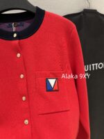 LOUIS VUITTON   Christmas Red Knitted Cardigan for Women 2024 Autumn/Winter New Product: Metal Snap Black Edging Sleek Knitted Jacket Coat - Image 20