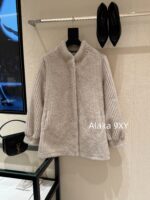 Yves Saint Laurent, the heiress of a wealthy family ” 2024 autumn and winter new stand up collar fur integrated soft and versatile fur coat made of highquality soft and environmentally friendly fur - Image 3