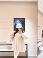 Yves Saint Laurent, the heiress of a wealthy family ” 2024 autumn and winter new stand up collar fur integrated soft and versatile fur coat made of highquality soft and environmentally friendly fur - Image 13