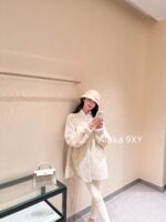 Yves Saint Laurent, the heiress of a wealthy family ” 2024 autumn and winter new stand up collar fur integrated soft and versatile fur coat made of highquality soft and environmentally friendly fur - Image 22