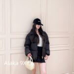 MIUMIU Warm, Handsome, and Fashionable24 Autumn/Winter New Collection Printed Letter Logo Stand Collar Windproof Bread Down Jacket for Women. National standard 90 white goose down