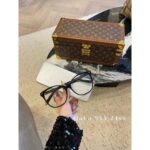 LOUIS VUITTON Ouyang Nana Same Style   Lucky Clover Natural Beauty Artifact Printed Logo Metal Wide Edge Frame Flat Mirror - Image 3