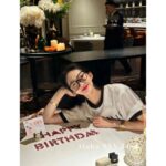LOUIS VUITTON Ouyang Nana Same Style   Lucky Clover Natural Beauty Artifact Printed Logo Metal Wide Edge Frame Flat Mirror - Image 4