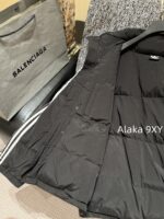 balenciaga  BB Classic Collection2024 Autumn/Winter New Collection Three Bar Bread Cotton Jacket/Men's and Women's Loose fit - Image 19