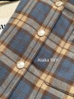 PRADA 2024 Autumn/Winter New Collection   Classic plaid shirt design with 100 wool plaid fabric and inverted triangle collar  Badge logo cotton jacket - Image 15