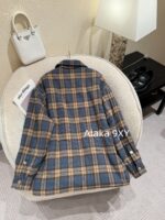PRADA 2024 Autumn/Winter New Collection   Classic plaid shirt design with 100 wool plaid fabric and inverted triangle collar  Badge logo cotton jacket - Image 18