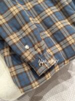 PRADA 2024 Autumn/Winter New Collection   Classic plaid shirt design with 100 wool plaid fabric and inverted triangle collar  Badge logo cotton jacket - Image 19