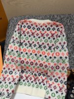 LOUIS VUITTON   24ss Autumn/Winter New CollectionColorful Jacquard Letter Logo Color blocked Vneck Knitted Cardigan Women's Wool Material - Image 19