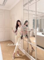 LOUIS VUITTON   24ss Autumn/Winter New CollectionColorful Jacquard Letter Logo Color blocked Vneck Knitted Cardigan Women's Wool Material - Image 25