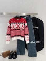 CELINE   2024 Autumn/Winter New "Christmas Limited Edition Series" Red Envelope Color blocked Kai Xuan Men Round Neck Wool Knitted Head Sweater for Women. - Image 7