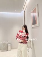CELINE   2024 Autumn/Winter New "Christmas Limited Edition Series" Red Envelope Color blocked Kai Xuan Men Round Neck Wool Knitted Head Sweater for Women. - Image 21