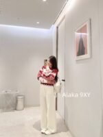 CELINE   2024 Autumn/Winter New "Christmas Limited Edition Series" Red Envelope Color blocked Kai Xuan Men Round Neck Wool Knitted Head Sweater for Women. - Image 22