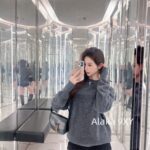Yves Saint Laurent  Self keptVersatile and High end Grey Collection 2024 Autumn/Winter New Collection Classic Signature Letter Logo Round Neck Hooded Woolen Sweater