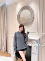Yves Saint Laurent  Self keptVersatile and High end Grey Collection 2024 Autumn/Winter New Collection Classic Signature Letter Logo Round Neck Hooded Woolen Sweater - Image 6