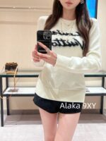 LOUIS VUITTON self retention funds  24 Autumn/Winter New Collection  Heavy Industry Long Hair Mohair Jacquard Letter Logo Hemp Design Round Neck Hooded Sweater for Women. - Image 4