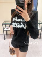 LOUIS VUITTON self retention funds  24 Autumn/Winter New Collection  Heavy Industry Long Hair Mohair Jacquard Letter Logo Hemp Design Round Neck Hooded Sweater for Women. - Image 8