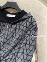 VALENTINO 2024 Autumn/Winter Collection  Double sided full printed logo embroidered zipper knitted hooded jacket cardigan casual top made of 100 wool material - Image 5